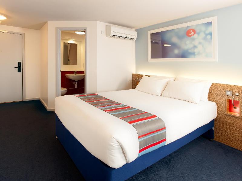 Travelodge Liverpool Stonedale Park Bagian luar foto