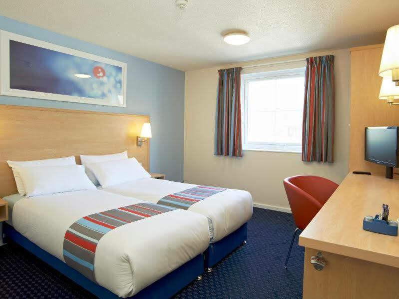Travelodge Liverpool Stonedale Park Bagian luar foto