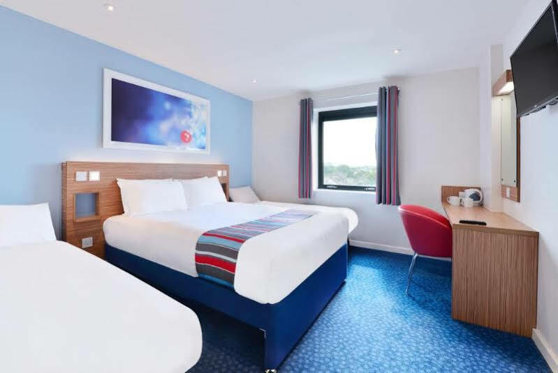 Travelodge Liverpool Stonedale Park Bagian luar foto